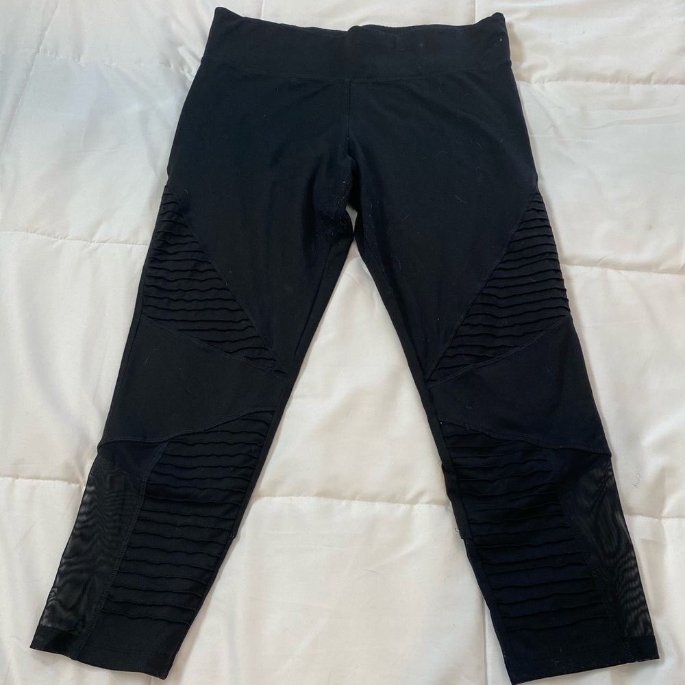 PinkVs leggings Moto style